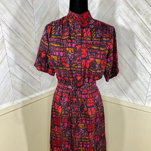 Women’s dress - Picture 3 of 6